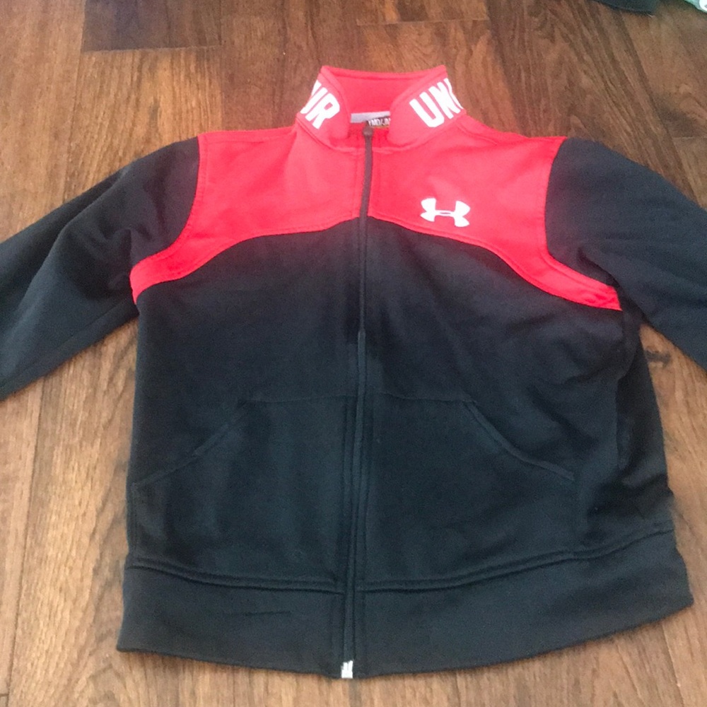 Under Armour medium pull over